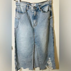Kenzie denim cargo skirt